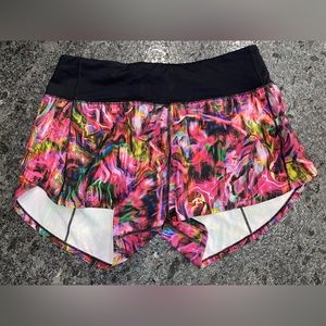 Lululemon Speed Up Mid Rise Lined Short 4" Size 6